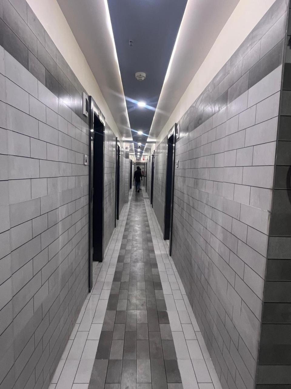Hotel Hampton Vyara Dış mekan fotoğraf
